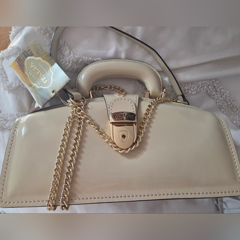 Pratesi Cream Handbag with Gold Chain